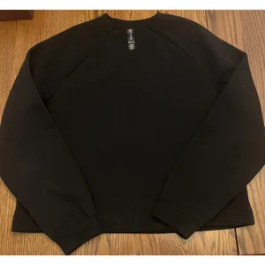 Askya Lord & Taylor Women black‎ zip closure pullover sweatshirt NWOT Size Large thumbnail 2