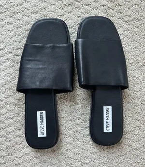 Steve Madden Black Wide-Strap Slide Sandals thumbnail 1