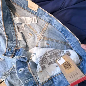 Levi’s 501 High Rise Distressed Denim Cutoff Shorts Raw Hem Size 30 thumbnail 5