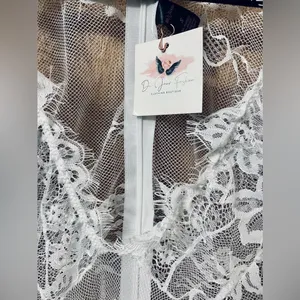 Be Wicked, Long Sleeve Lace Body Suit From Dujor Boutique NWT thumbnail 4