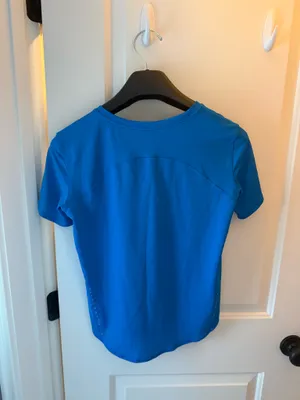 Lululemon Workout Top Blue thumbnail 2