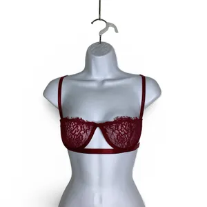 Red Lace Strappy Bra Size M thumbnail 2