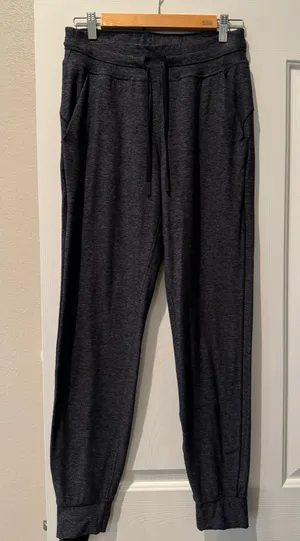 Lululemon Joggers thumbnail 1