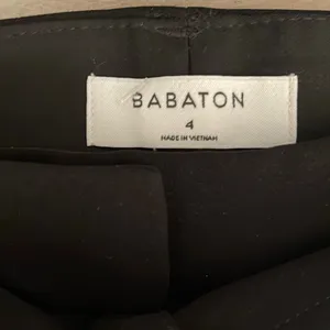 Babaton Aritzia Womens Wide Leg Belted Pleated Front Dress Pants Black‎ Size 4 thumbnail 5