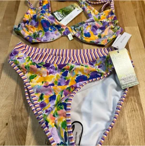 Bydee Bikini top and bottom in Diana size medium thumbnail 3