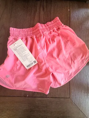 Lululemon Hotty Hot Shorts 4" thumbnail 3