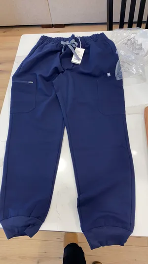 FIGS Jogger Scrub Pants thumbnail 1