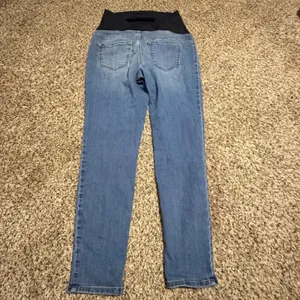 Isabel Maternity by Ingrid & Isabel Blue Skinny Jeggings Medium Wash Size 6/28R thumbnail 4