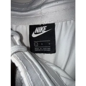 Womens L Nike Sportswear Basketball Jersey Pants Mesh White‎ Skater Y2K Wide Leg thumbnail 9