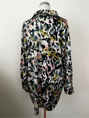 entro Leopard-Style Print Blouse in Black, Pink, Green thumbnail 3