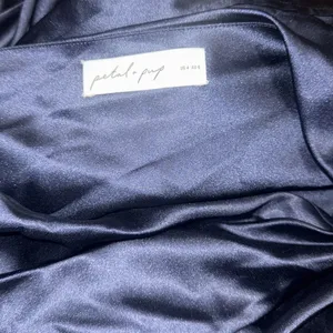 NEW Petal & Pup Nadia One-Shoulder Satin Maxi Navy Dress sz 4 thumbnail 5