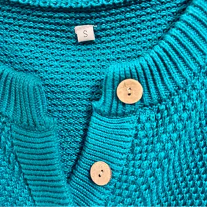 NWOT‎ Gorgeous Teal sweater Sz small Green thumbnail 3