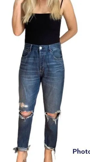 American Eagle hi-rise distressed, raw hem Girlfriend Jeans thumbnail 1