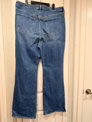 Old Navy Size 18 Higher High-Rise Flare Jeans Medium Wash Stretch Denim thumbnail 3