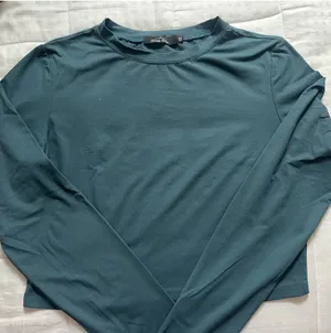 Blue cropped Long Sleeve Size XL thumbnail 1