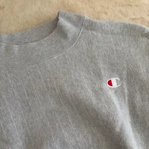 Champion Reverse Weave Mock Neck Cropped Sweatshirt Gray Women Small thumbnail 2