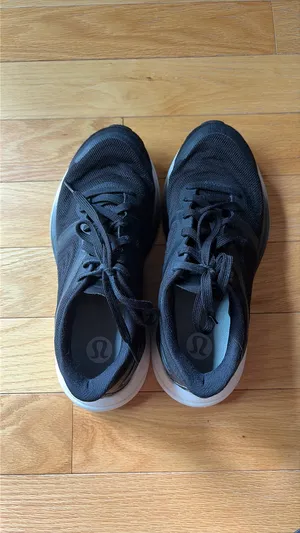 Lululemon Running Sneakers Black thumbnail 5