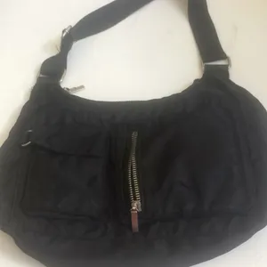 FINAL MARKDOWN Small ladies nylon purse Black thumbnail 1