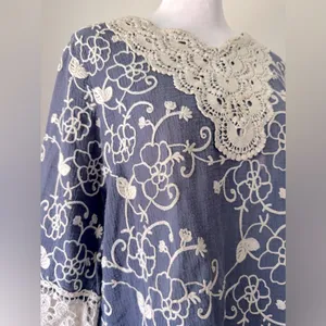 Lauren Michelle Blue & Cream Embroidered 3/4 Sleeve Blouse thumbnail 4