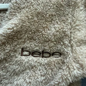 Bebe Beige Fuzzy womens Blazer Size XS‎ thumbnail 7