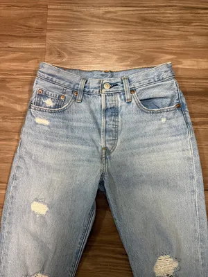 Levi's 501 Original Crop Jeans 25 Distressed Light Wash 100% Cotton $98 thumbnail 3