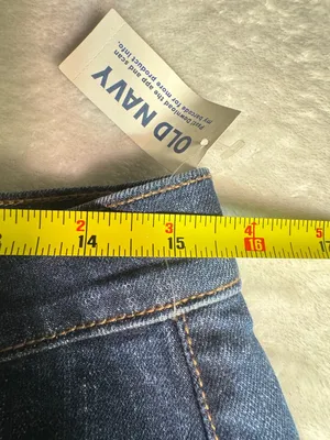 Old Navy High-Waisted Extra-Wide-Leg Barrel Jeans size 8 thumbnail 8