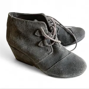 TOMS Gray Suede Desert Wedge Ankle Boots 6 thumbnail 2