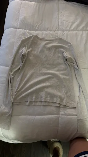 Brandy Melville Long Sleeve thumbnail 2