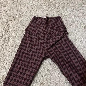 offline by Aerie crossover flare pants size xsmall  thumbnail 2