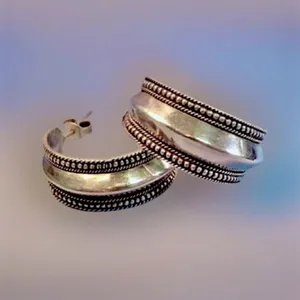 Vintage Sterling Silver Raised Midline Granulated Edge Accent 925 Hoops Earrings thumbnail 3