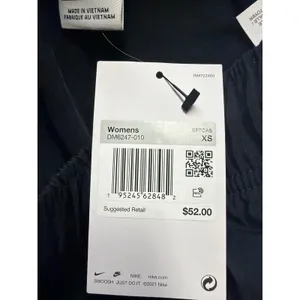Nike Womens Sportswear Essential High Rise Cargo‎ Shorts Black DM6247-010 XS thumbnail 4