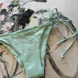LAST PRICE🍒🤍 TAVIK swimming bottom 💐 Green Size XS thumbnail 5