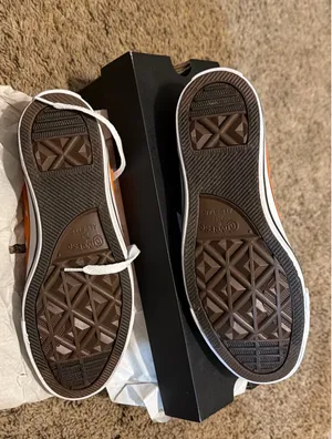 Converse Sneakers thumbnail 3
