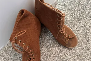 Quipid Short brown-tan boots with laces thumbnail 2