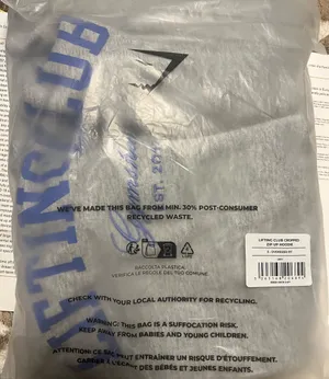 NWT gymshark cropped hoodie thumbnail 3