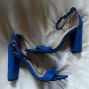 Blue Heels Size 8 thumbnail 1