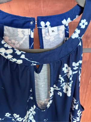 Navy Blue Floral Keyhole Halter Dress thumbnail 2