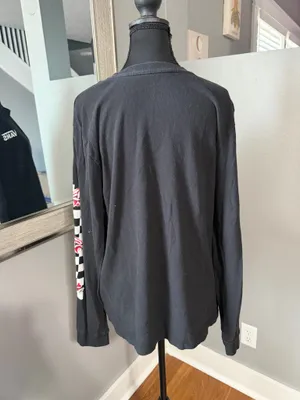 Vans black long-sleeve skater t-shirt checkered & rose graphics size XL. thumbnail 5