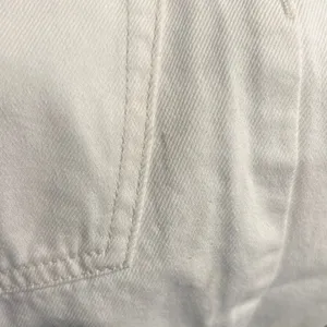 ✨H&M White Wide Ultra High Sz 6 White Jeans✨ thumbnail 6