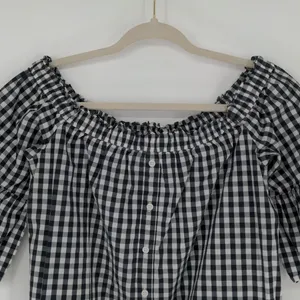 Abercrombie & Fitch Top Women’s S Black White Gingham Off Shoulder Bell Sleeve thumbnail 3