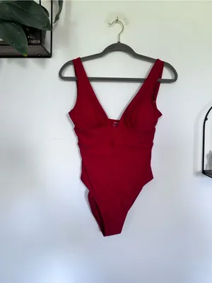 NWT Quince Red Italian Plunge One-Piece Swimsuit Size Small‎ thumbnail 3