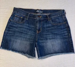 Old Navy The Flirt Size 12 Distressed Frayed Blue Denim Cut Off Jean Shorts thumbnail 1