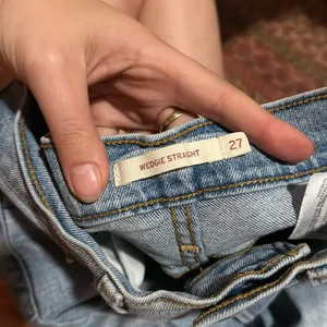 Levis Wedgie Straight Button Fly Ripped Knee Medium Wash Jeans thumbnail 2