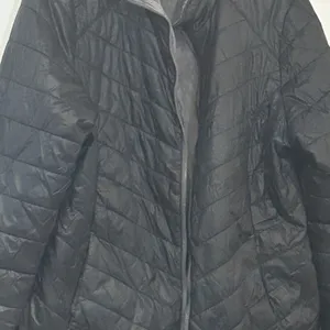 Free Country Gray and Black Jacket thumbnail 2