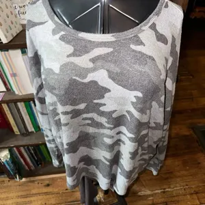 Lucky Brand gray camo cozy XL long sleeve scoop neck top thumbnail 1