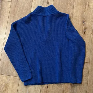 Blue Amazon quarter zip sweater Size M thumbnail 2