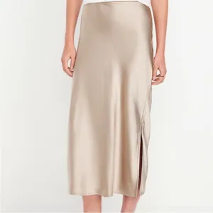 NWT Old Navy Satin Maxi‎ Skirt with slit - Champagne thumbnail 2