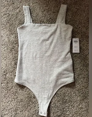 NWT Abercrombie bodysuit size xs thumbnail 1