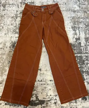 Wide Leg Frauen Jeans in Rust Brown thumbnail 1