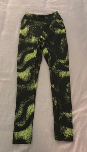 Gymshark Green Leggings thumbnail 1